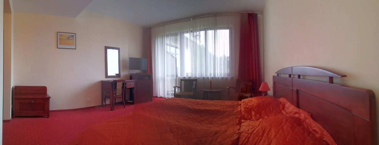 Hotel Floris Кея Екстер'єр фото