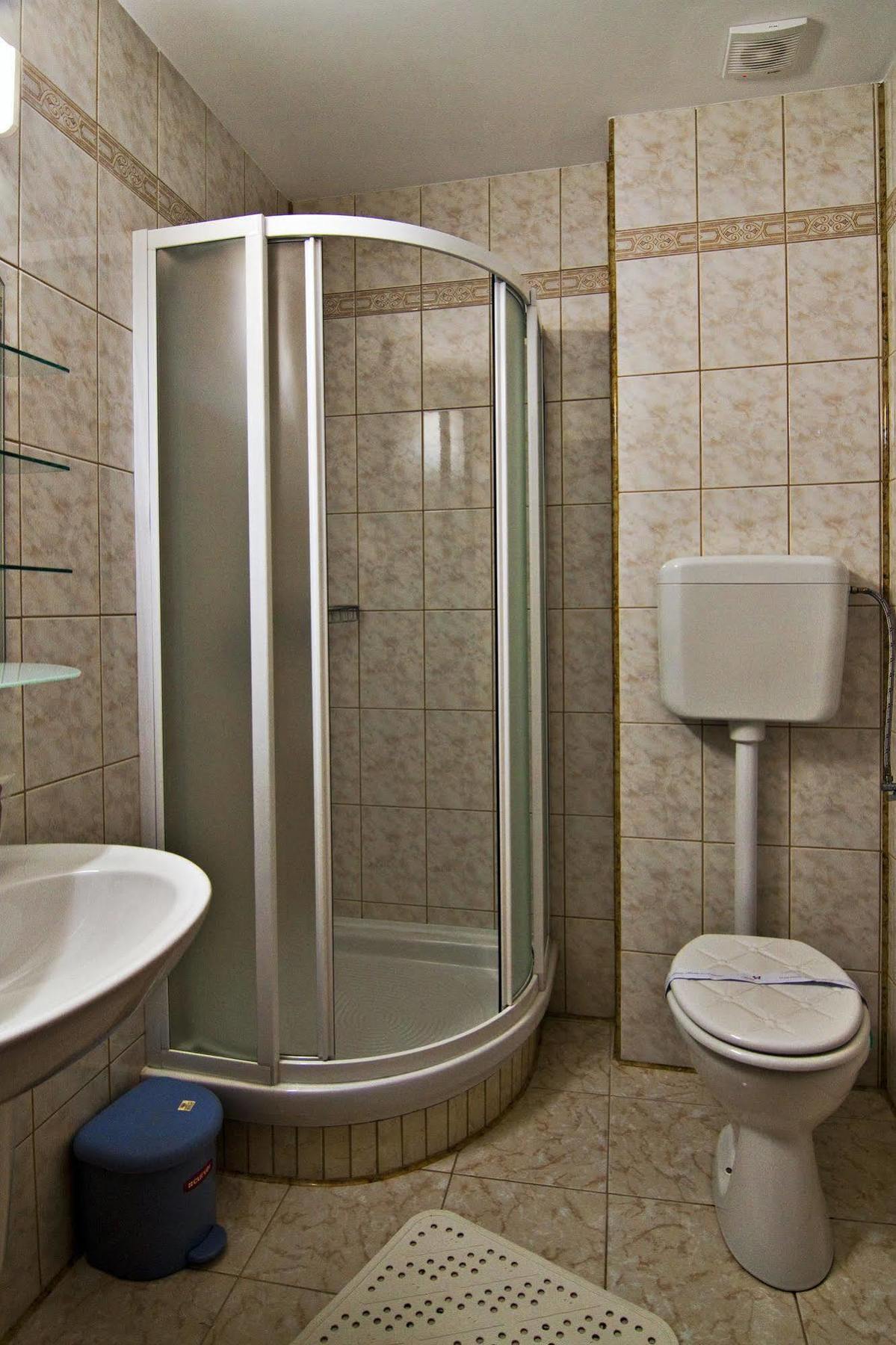 Hotel Floris Кея Екстер'єр фото