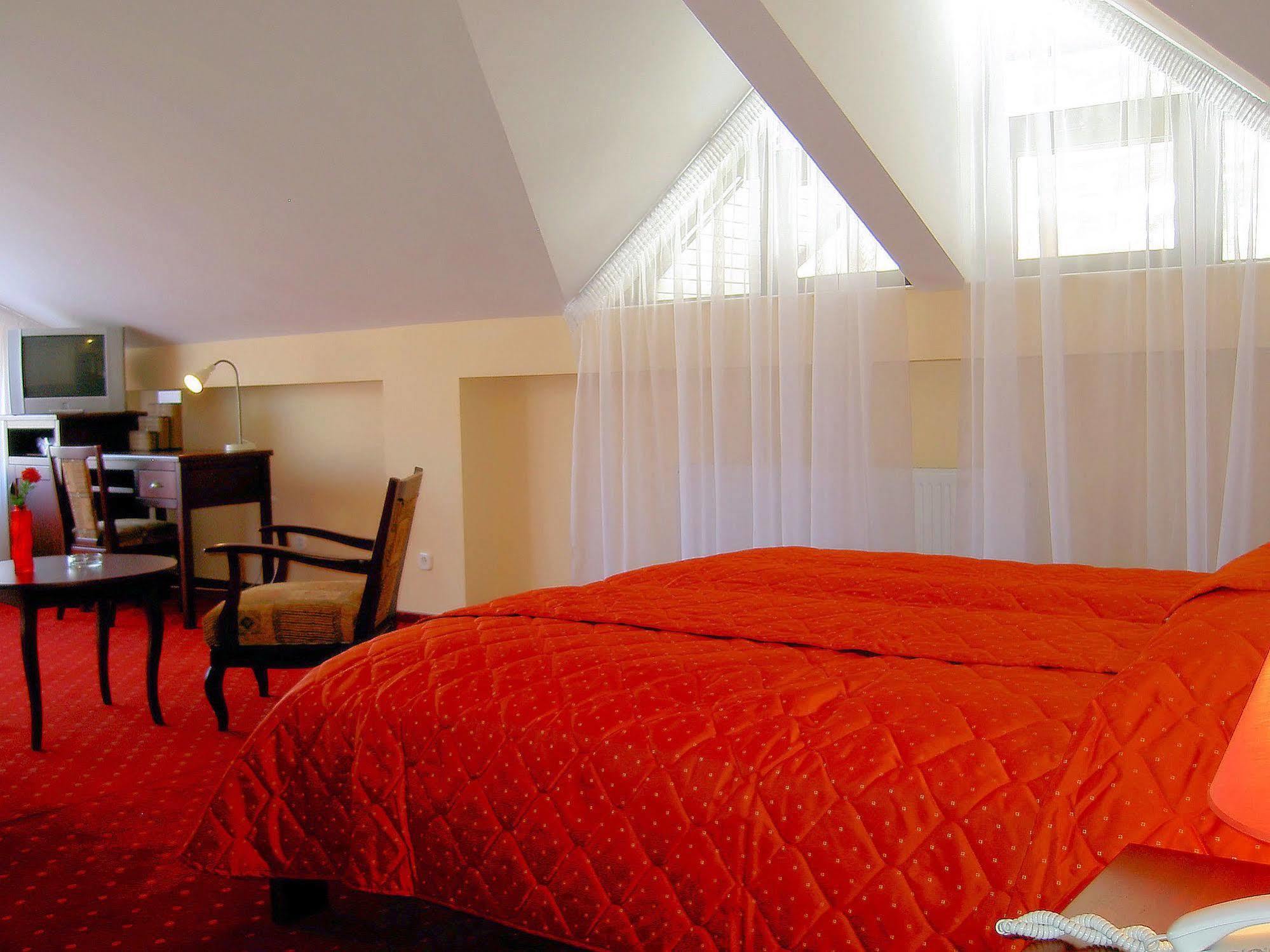 Hotel Floris Кея Екстер'єр фото
